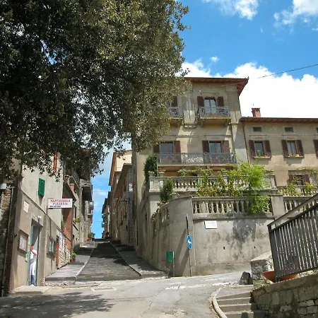 Vintage Mansion In With Garden * Montegabbione