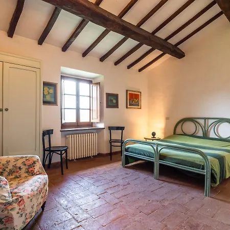 Сasa de vacaciones Vintage Mansion In With Garden