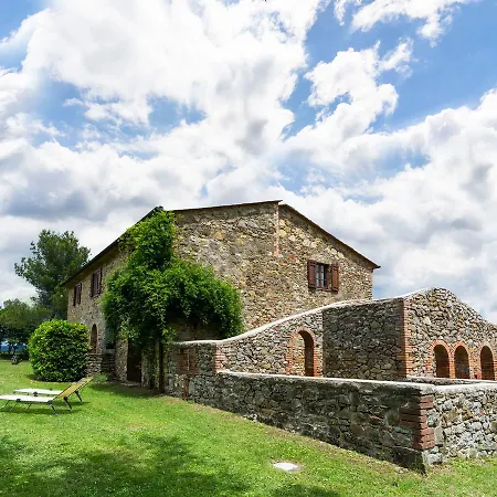 Сasa de vacaciones Vintage Mansion In With Garden